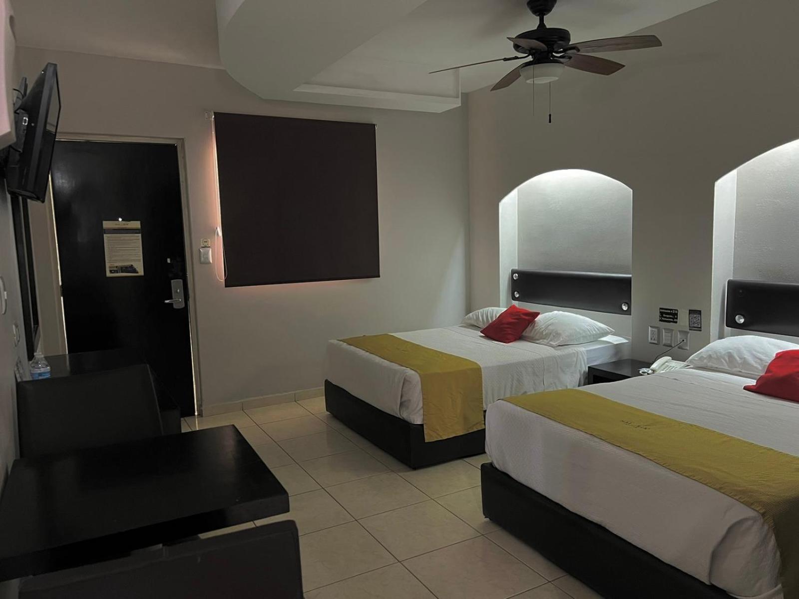 Hotel Maioris Guadalajara Palomar Kültér fotó